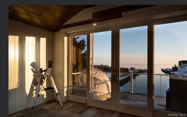 18 Matilda Court, Bayport, NY 11705