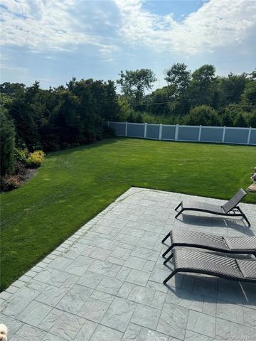 18 Matilda Court, Bayport, NY 11705
