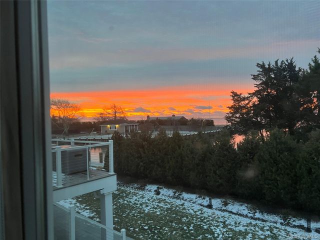 18 Matilda Court, Bayport, NY 11705