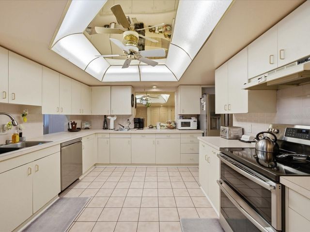 1316 KENNYWOOD DRIVE, Largo, FL 33770