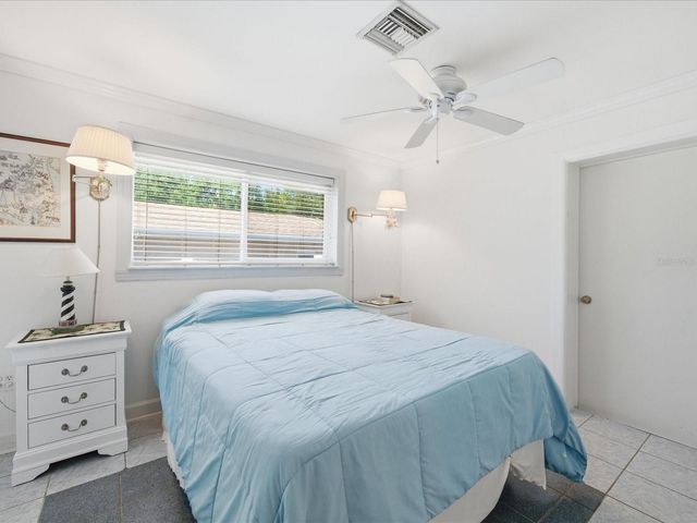 1316 KENNYWOOD DRIVE, Largo, FL 33770