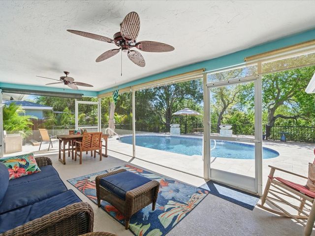 1316 KENNYWOOD DRIVE, Largo, FL 33770