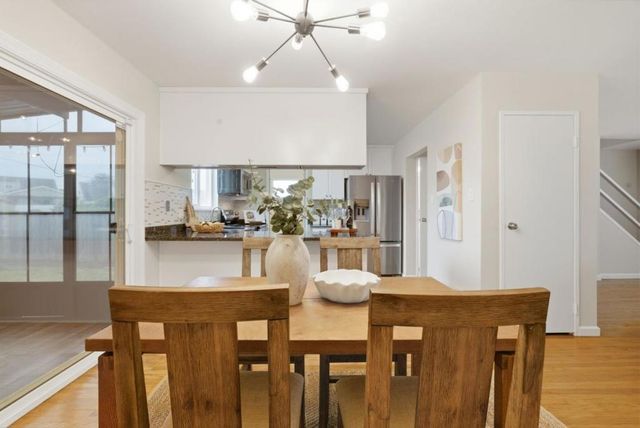 656 Forest Lake Drive, Pacifica, CA 94044