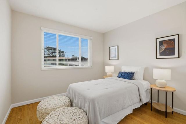 656 Forest Lake Drive, Pacifica, CA 94044