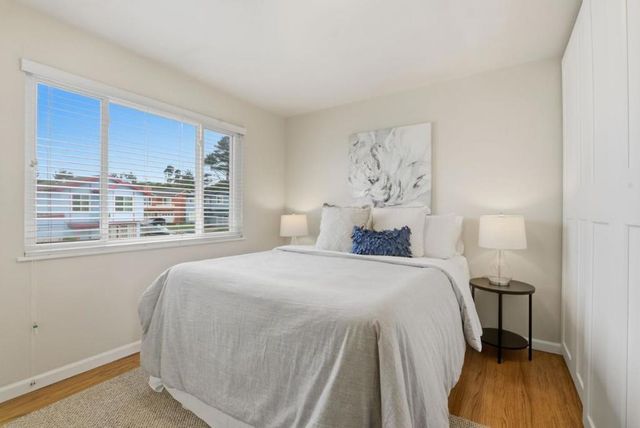 656 Forest Lake Drive, Pacifica, CA 94044