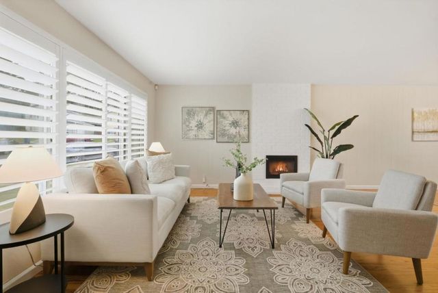 656 Forest Lake Drive, Pacifica, CA 94044