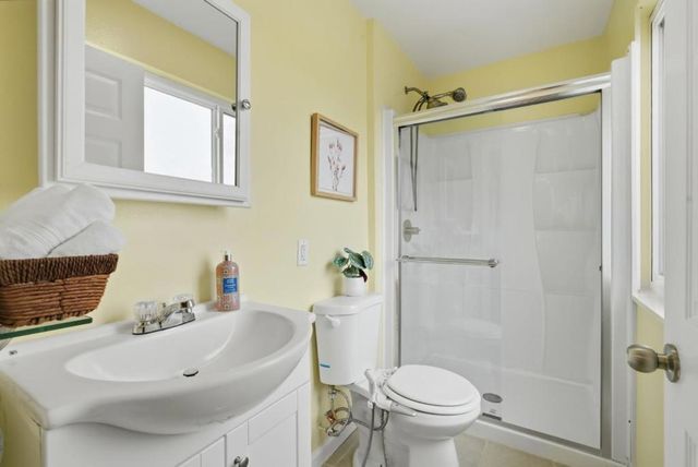 656 Forest Lake Drive, Pacifica, CA 94044