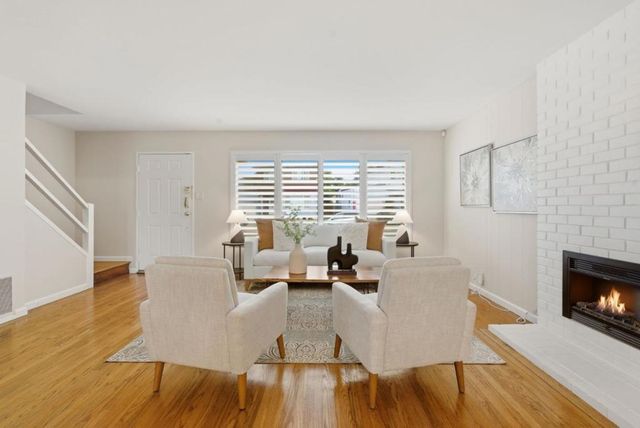 656 Forest Lake Drive, Pacifica, CA 94044