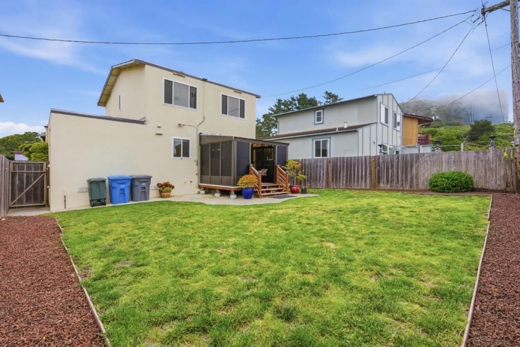 Image 27 of property listing at 656 Forest Lake Drive, Pacifica, CA 94044