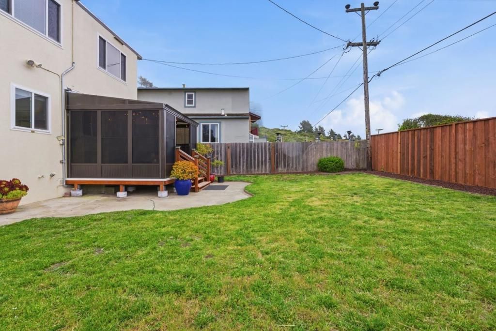 Image 28 of property listing at 656 Forest Lake Drive, Pacifica, CA 94044