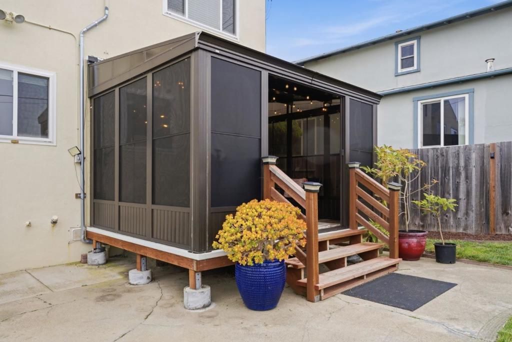 Image 29 of property listing at 656 Forest Lake Drive, Pacifica, CA 94044
