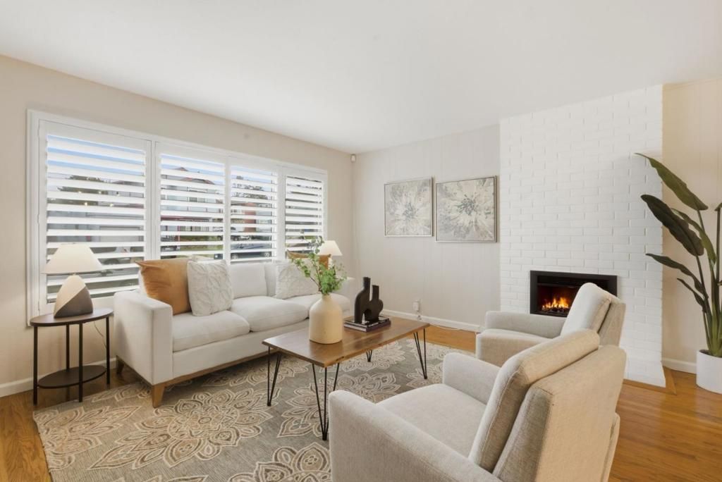 Image 3 of property listing at 656 Forest Lake Drive, Pacifica, CA 94044