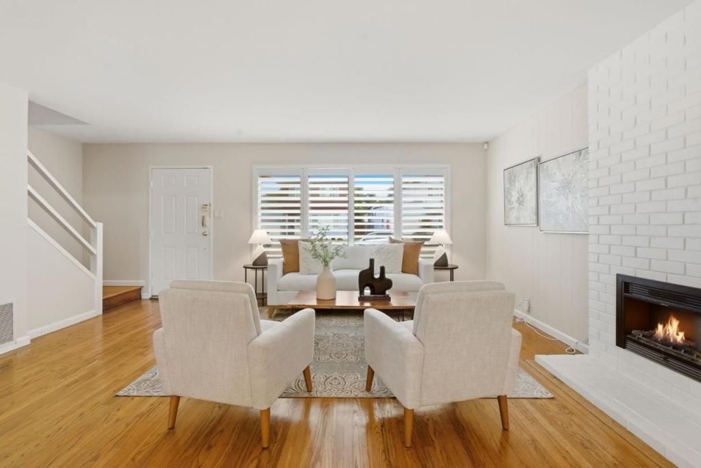 Image 4 of property listing at 656 Forest Lake Drive, Pacifica, CA 94044