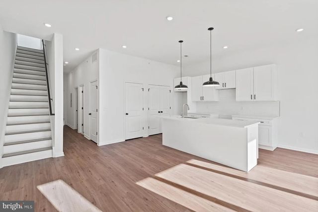 1935 CECIL B MOORE AVE, Philadelphia, PA 19121