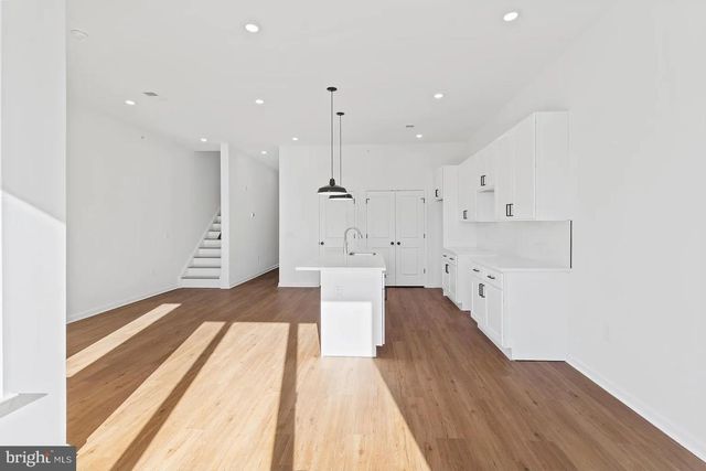 1935 CECIL B MOORE AVE, Philadelphia, PA 19121