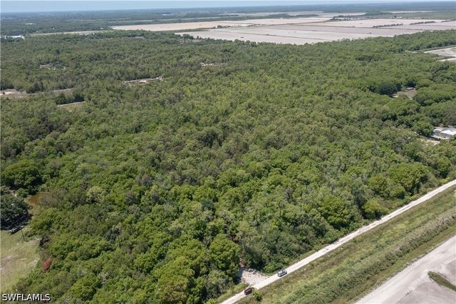 Lager Lane, Naples, FL 34114