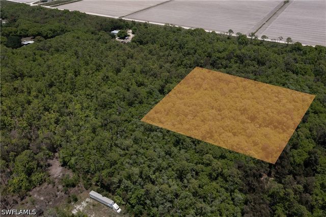 Lager Lane, Naples, FL 34114