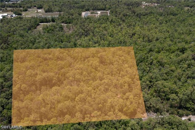 Lager Lane, Naples, FL 34114