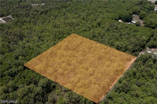 Lager Lane, Naples, FL 34114