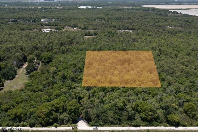 Lager Lane, Naples, FL 34114