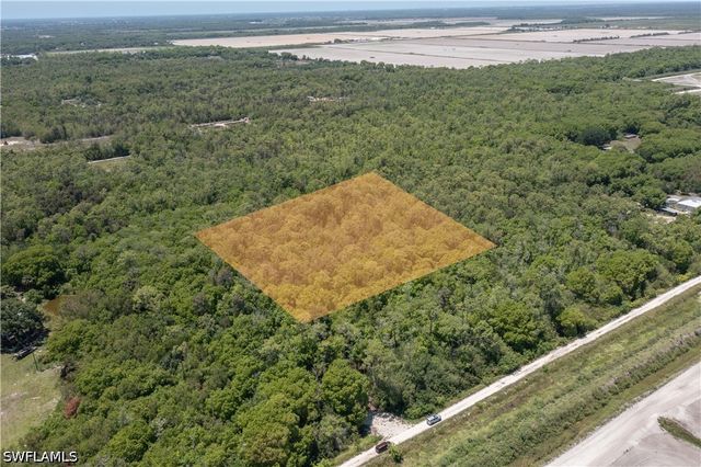 Lager Lane, Naples, FL 34114