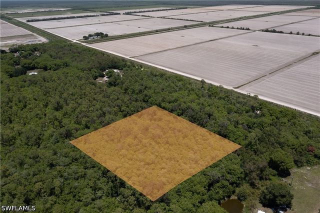 Lager Lane, Naples, FL 34114