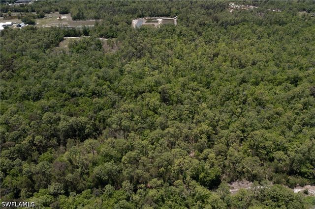 Lager Lane, Naples, FL 34114