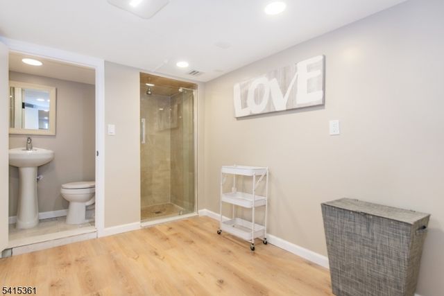 363 Marlboro Rd, Englewood City, NJ 07631