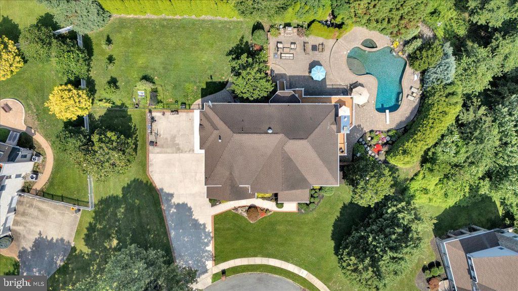 7 TUCKER, LAUREL SPRINGS, NJ 08021 — photo 2