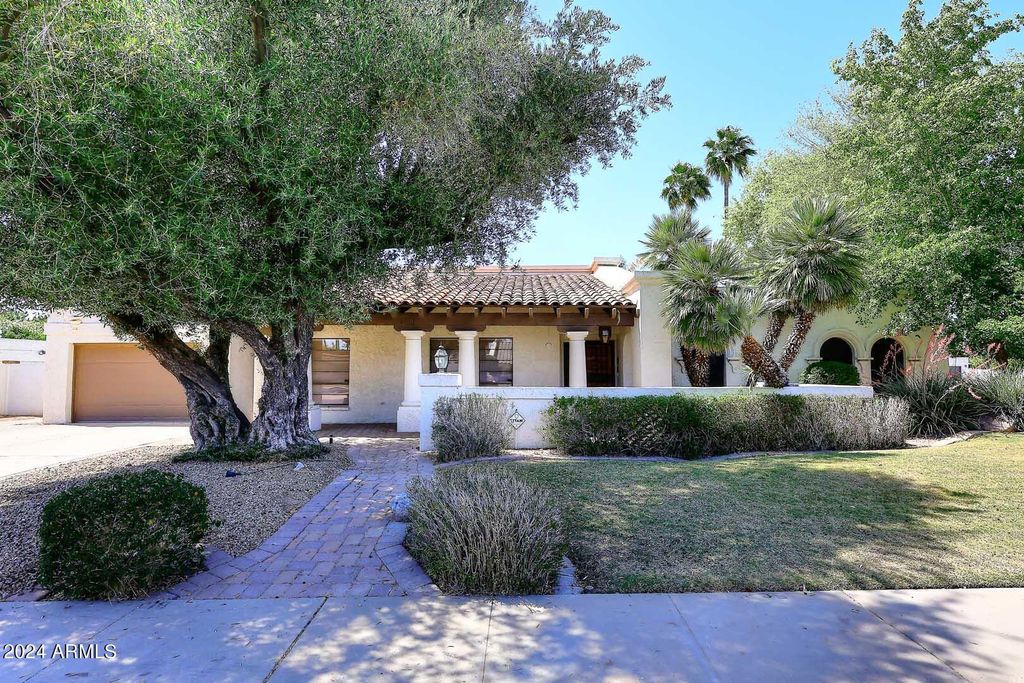 8338 E Via De La Luna --, Scottsdale, AZ 85258