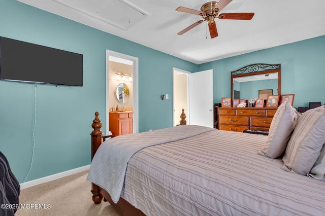 15 S Seas Court, Barnegat, NJ 08005
