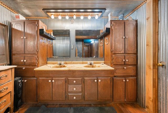 13900 Deer Run Road, Jones, OK 73049