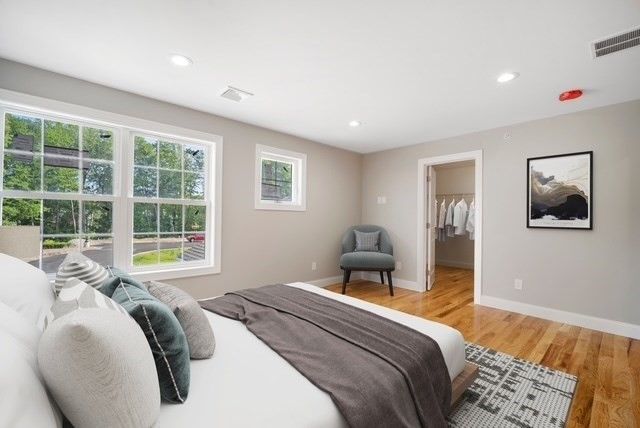 4 Sabrina Way E, Agawam, MA 01001