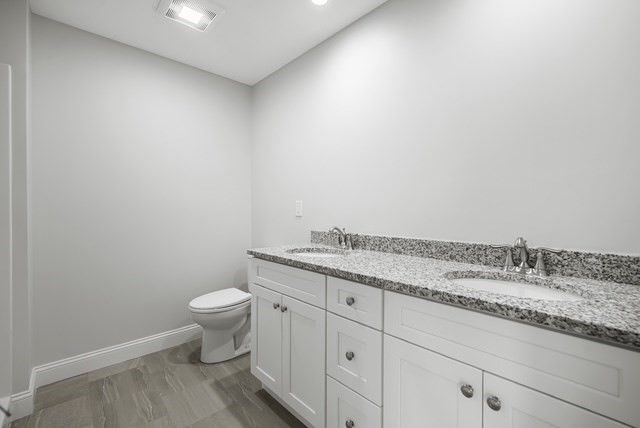 4 Sabrina Way E, Agawam, MA 01001