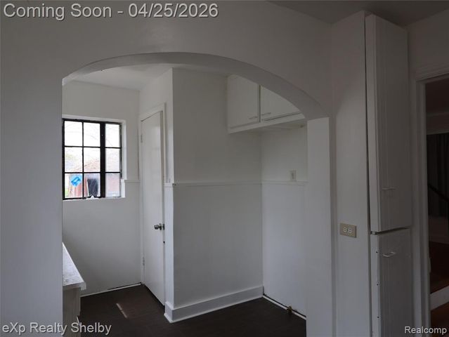 15531 Winthrop Street, Detroit, MI 48227