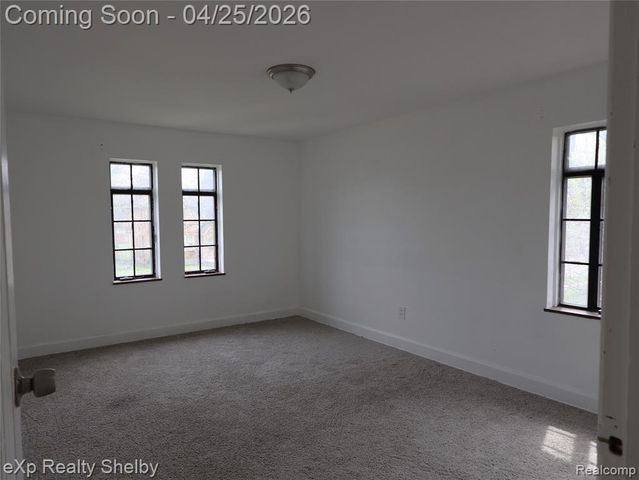 15531 Winthrop Street, Detroit, MI 48227