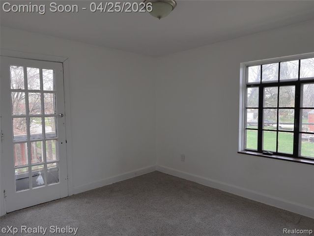 15531 Winthrop Street, Detroit, MI 48227