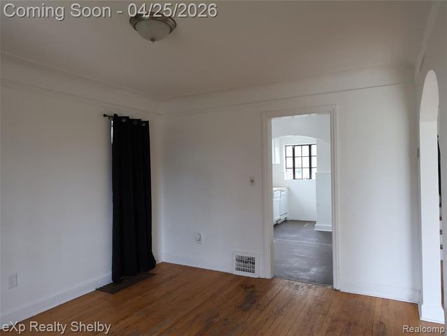 15531 Winthrop Street, Detroit, MI 48227