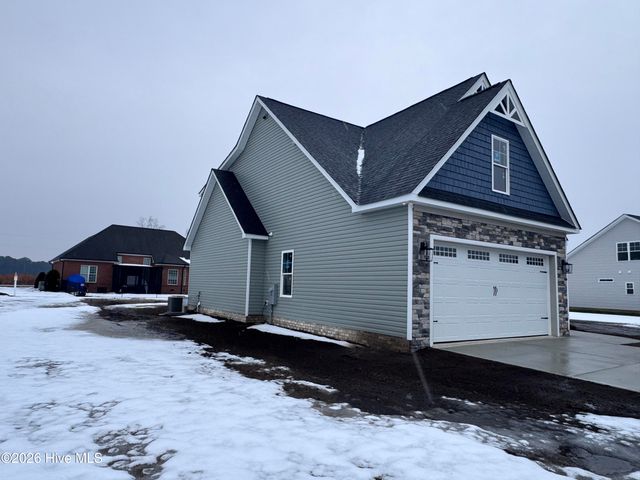 3763 Huntcliff Drive, La Grange, NC 28551