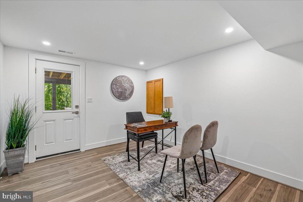 Image 18 of property listing at 4000 ADAMS DR, Silver Spring, MD 20902