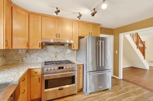 5221 9th Ave, Sacramento, CA 95820
