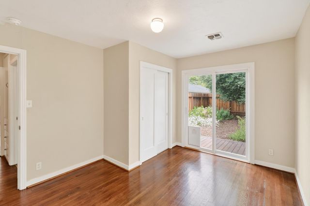5221 9th Ave, Sacramento, CA 95820