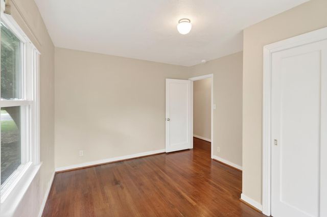 5221 9th Ave, Sacramento, CA 95820