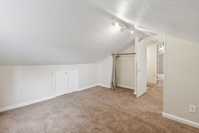 5221 9th Ave, Sacramento, CA 95820