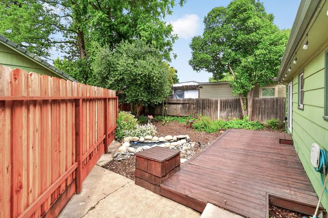 5221 9th Ave, Sacramento, CA 95820