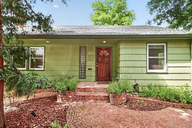 5221 9th Ave, Sacramento, CA 95820