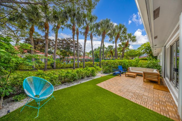 4117 W Palm Aire Drive B2, Pompano Beach, FL 33069