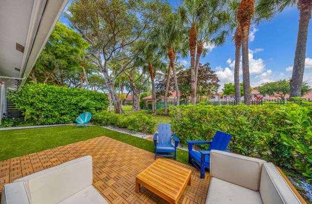 4117 W Palm Aire Drive B2, Pompano Beach, FL 33069