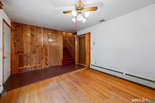 106 Townsend Avenue, Waterbury, CT 06705