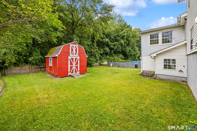 106 Townsend Avenue, Waterbury, CT 06705